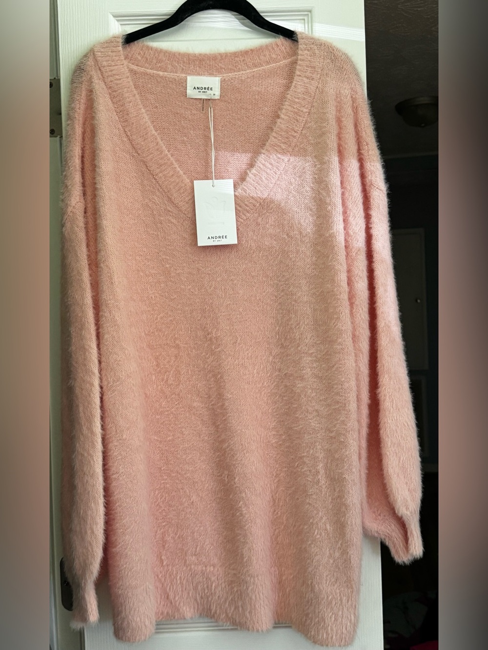 ANDRÉE BY UNIT NWT Pink Fuzzy Eyelash Knit V-Neck Oversized Sweater 1X